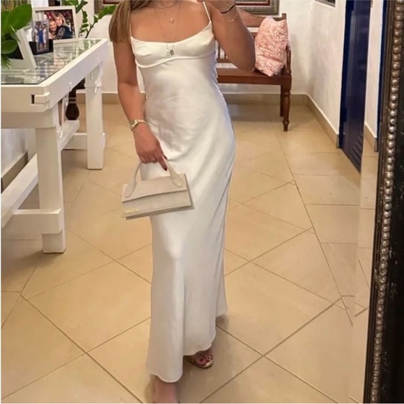 BNWT Zara Long Satin Effect Gown - Champagne - Picture 3 of 6